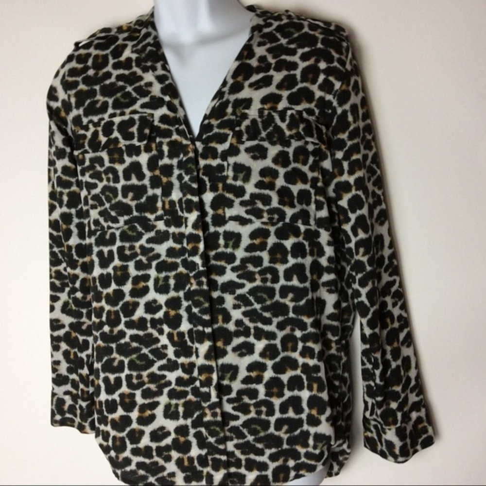 Jennifer and Grace Animal‎ Print Blouse Women's Medium
